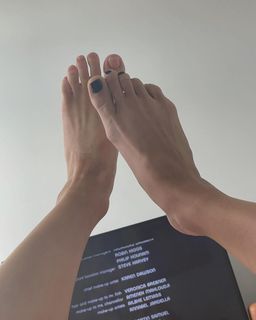 Elsie Hewitt feet photo 13