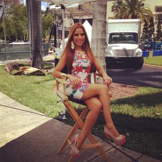Elva Saray feet photo 3