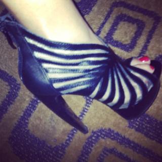 Elva Saray feet photo 17