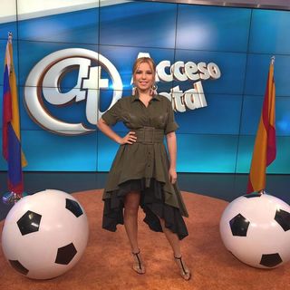 Elva Saray feet photo 8