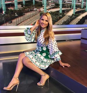 Elva Saray feet photo 11