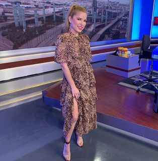 Elva Saray feet photo 2
