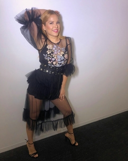 Elva Saray feet photo 3