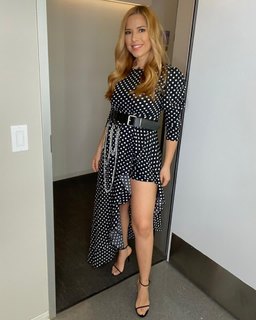 Elva Saray feet photo 3