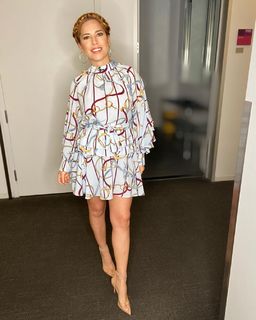 Elva Saray feet photo 8