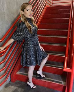 Elva Saray feet photo 1