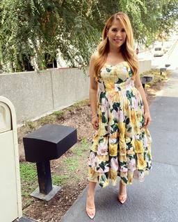 Elva Saray feet photo 7