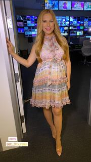 Elva Saray feet photo 7