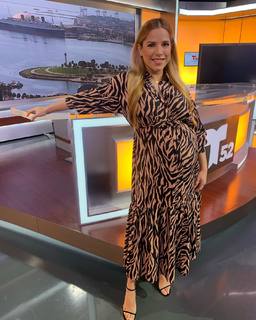 Elva Saray feet photo 3