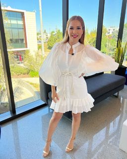 Elva Saray feet photo 7