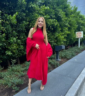 Elva Saray feet photo 16