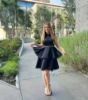 Elva Saray feet photo 10