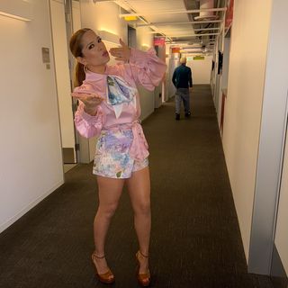 Elva Saray feet photo 5