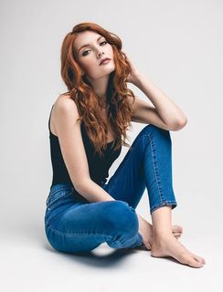 Elyse Dufour feet photo 3
