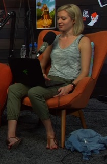 Elyse Willems feet photo thumbnail