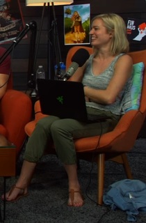 Elyse Willems feet photo thumbnail