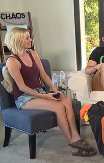 Elyse Willems feet photo thumbnail
