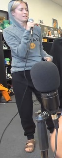 Elyse Willems feet photo thumbnail