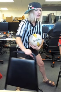 Elyse Willems feet photo thumbnail