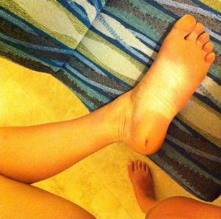 Elysia Rotaru feet photo 9