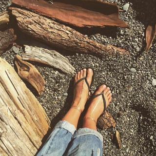 Elysia Rotaru feet photo 20