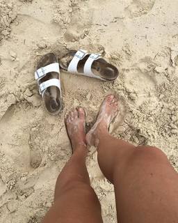 Elysia Rotaru feet photo 18