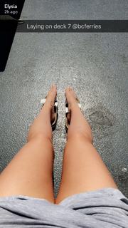 Elysia Rotaru feet photo 4