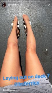 Elysia Rotaru feet photo 3