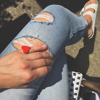 Elysia Rotaru feet photo 2