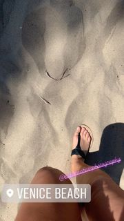 Elysia Rotaru feet photo 4