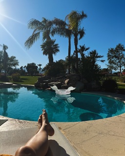 Elysia Rotaru feet photo 12
