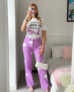 Elz the Witch feet photo thumbnail