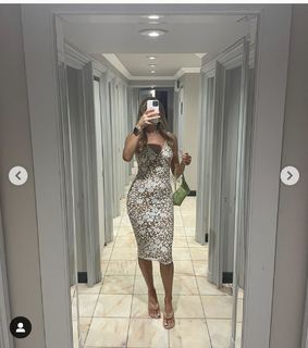 Elz the Witch feet photo thumbnail