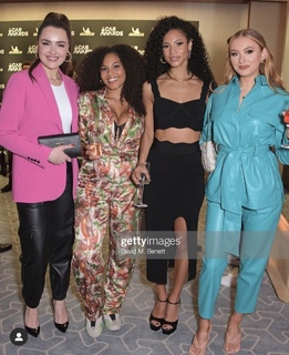 Elz the Witch feet photo thumbnail