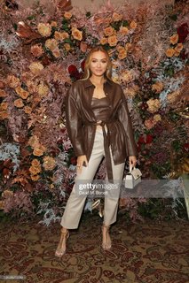 Elz the Witch feet photo thumbnail