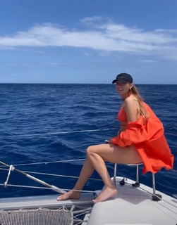 Elz the Witch feet photo thumbnail