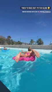 Elz the Witch feet photo thumbnail