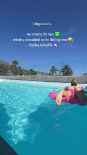 Elz the Witch feet photo thumbnail