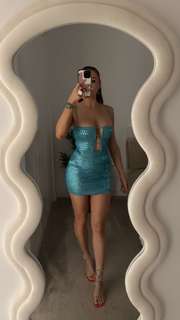 Elz the Witch feet photo thumbnail