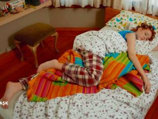 Elçin Sangu feet photo 3