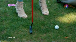 Elçin Sangu feet photo thumbnail