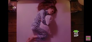 Elçin Sangu feet photo 1