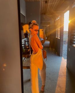 Ema Radujko feet photo thumbnail