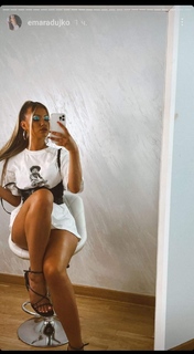 Ema Radujko feet photo thumbnail