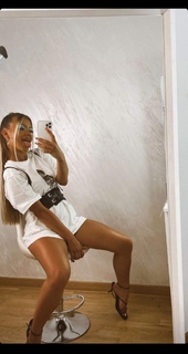 Ema Radujko feet photo thumbnail