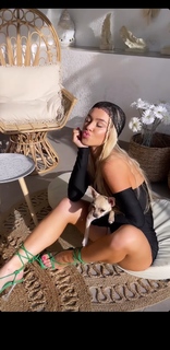 Ema Radujko feet photo thumbnail