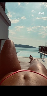 Ema Radujko feet photo thumbnail