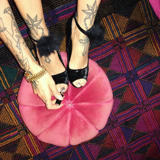 Ema Stokholma feet photo thumbnail