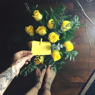 Ema Stokholma feet photo thumbnail