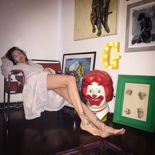 Ema Stokholma feet photo thumbnail